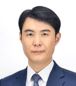 배학영